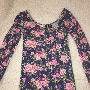Floral Long Sleeve (M)